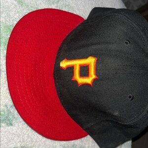 Pittsburgh Black and Red Baseball Cap